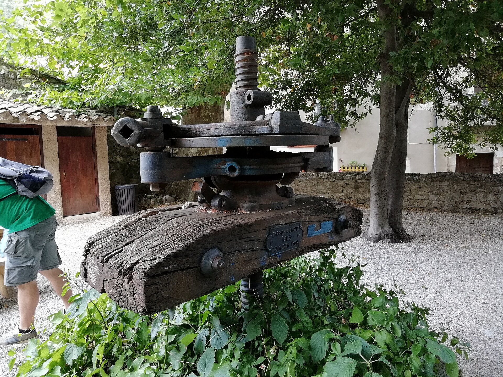 Le ruisseau du Verdus dans le village